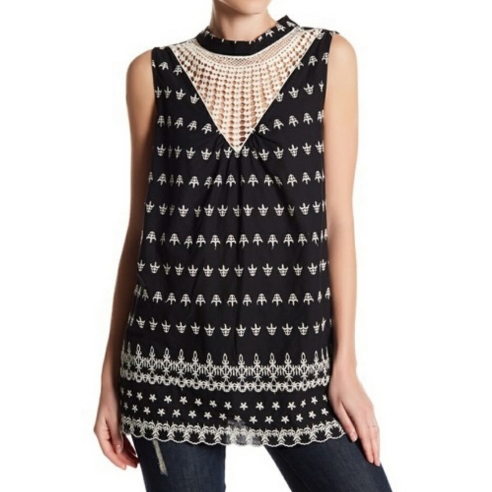Pleione embroidery sleeveless cotton blouse medium